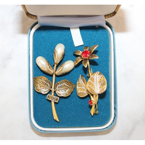 473 - Two Vintage Brooches In A Box