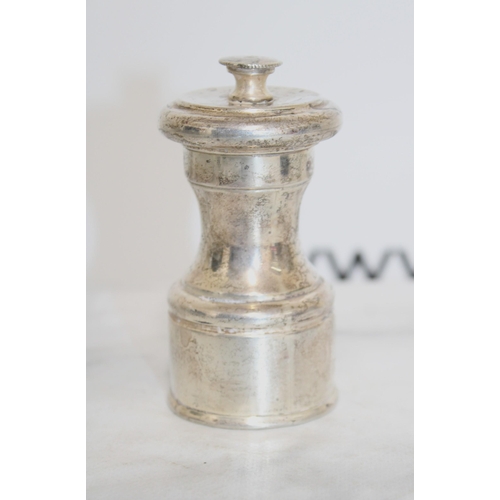 509 - Silver Hallmarked Pepper Grind Height-8.5cm Total Weight-135g