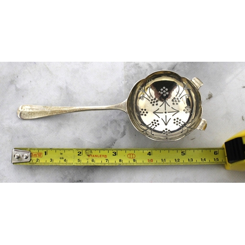 526 - Silver Hallmarked Tea Strainer Total Weight-40g