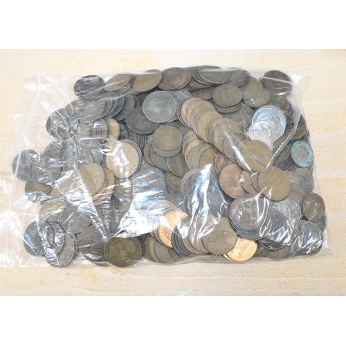 402 - 4kg Old Pennies/Half Pennies