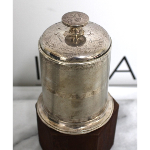 533 - Hallmarked Silver Art Deco Style Cigarette Dispenser
Height-12cm
Total Weight-215g
All Proceeds Go T... 