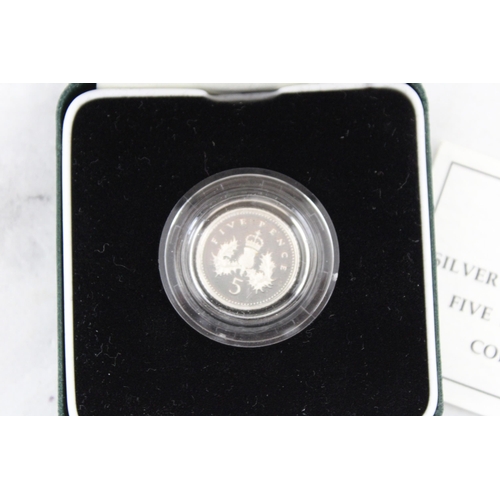 302 - Royal Mint 1990 Silver Piedfort Five Pence Coin