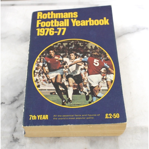 636 - Rothmans Football Yearbook 1976-77