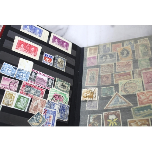 645 - Collection Of Collectable Stamps In Album/Cigarette Cars/Post Cards