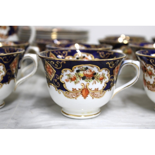 145 - Royal Albert Crown China England Part Tea/Dinner Set Inc-
12 x Tea Cups
11 x Saucers
11 x Small Side... 