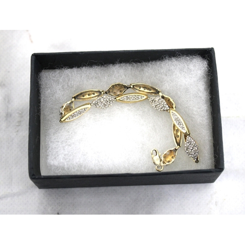 595 - Stamped 10k Bracelet Weight-6.71g In A Box
All Proceeds Go To Charity