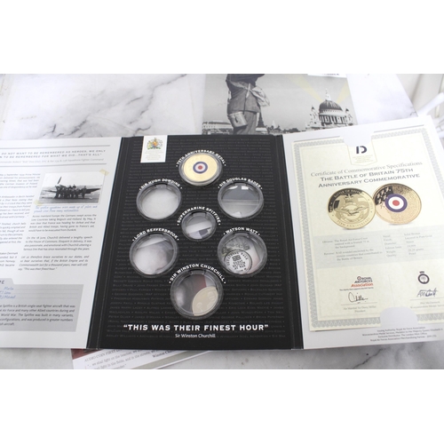 358 - Four Collectable Coins Inc-
Boxed Jubilee Mint 2014 Five Pounds Lest We Forget Coin
Their Finest Hou... 