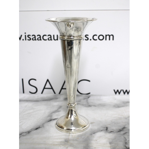 561 - Edward Barnard & Sons English Silver Vase 1919 
Height-23cm
Weight-300g