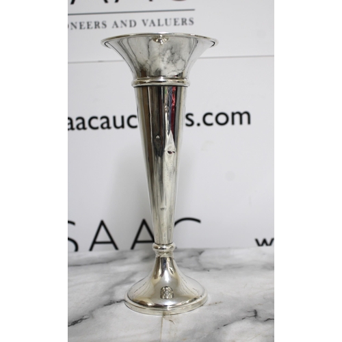 561 - Edward Barnard & Sons English Silver Vase 1919 
Height-23cm
Weight-300g