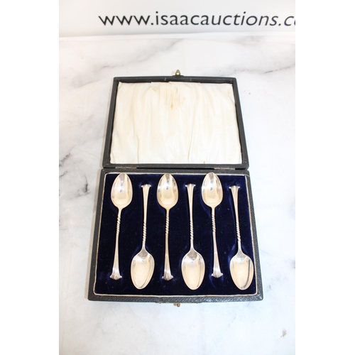 563 - Hallmarked Silver Boxed Tea Spoons