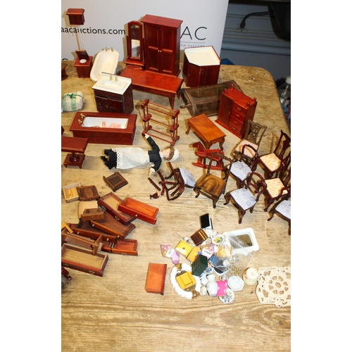 680 - Quantity Of Dolls House Items Various Conditions