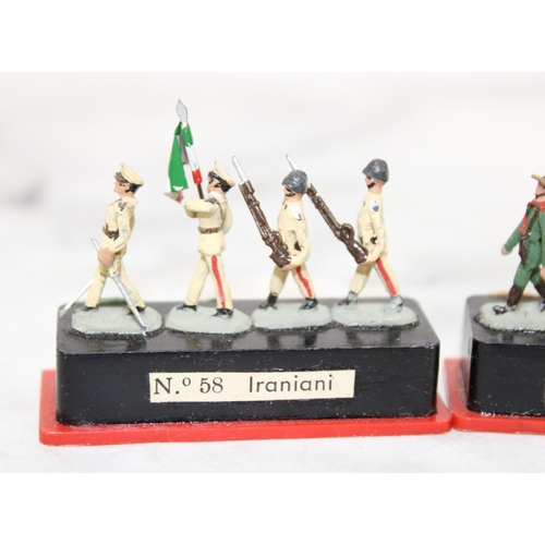 682 - Miniature Figurine Plaques