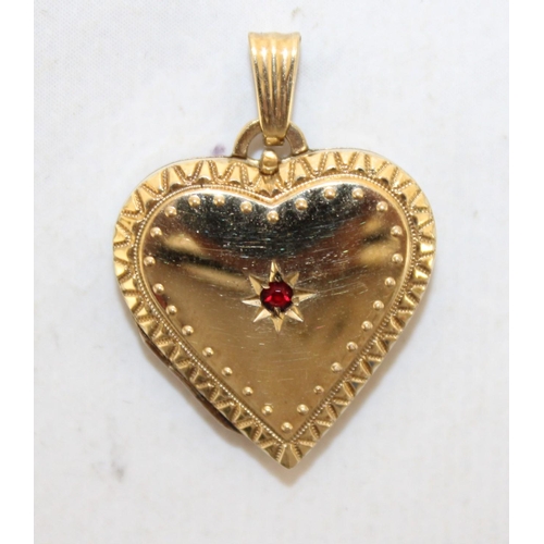 599 - 9ct Gold Pendant Locket With Stone 5gm