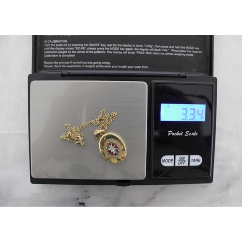 604 - Stamped 375 Gold Locket & Necklace
Missing Stone
Weight-3.34g
Length-18in
In A Box