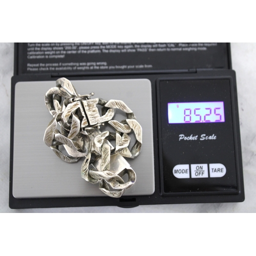 565 - Silver Hallmarked Identity Bracelet Weight-85.25g Length-23cm
Engraved Inside Shown In Pictures
In A... 