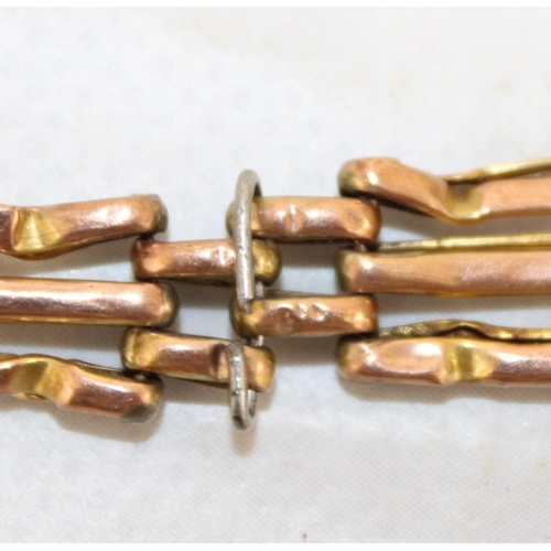 616 - Stamped 9ct Gold Gate Bracelet Length-18cm Weight-6.98g In A Box
Broken Link Held Together With Not ... 