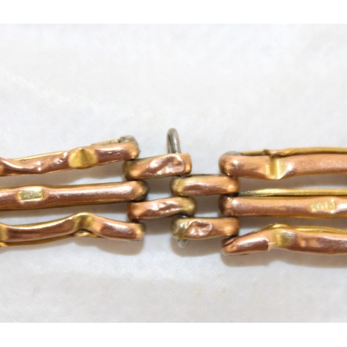 616 - Stamped 9ct Gold Gate Bracelet Length-18cm Weight-6.98g In A Box
Broken Link Held Together With Not ... 