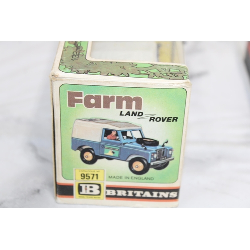 747 - Britains Land Rover  & Scots Pine Tree in Box