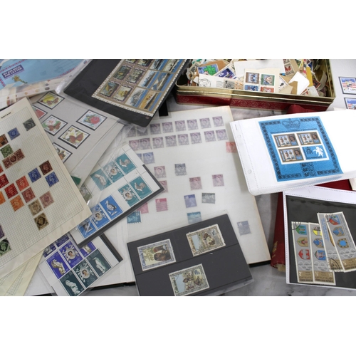 663 - Large Quantity Of Stamps/Folders Etc