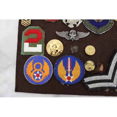 211 - Selection Of Military Uniform Badges Etc