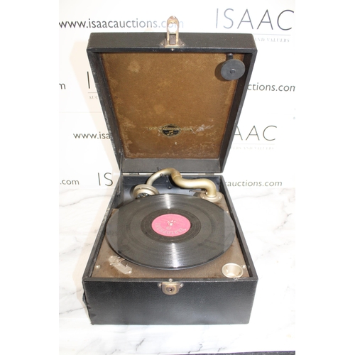 135 - COLUMBIA Portable Gramophone Untested