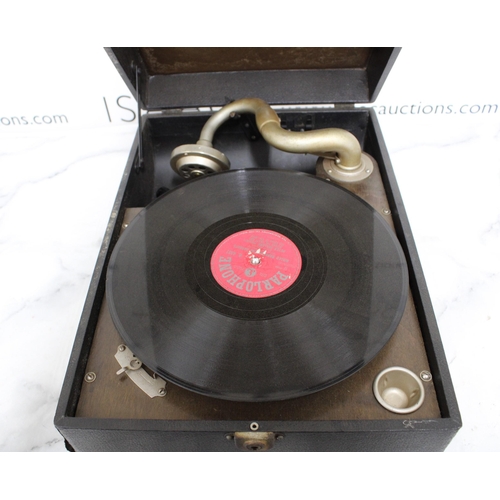 135 - COLUMBIA Portable Gramophone Untested