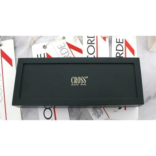 31 - Collectable Items from Concorde

Includes;

Luggage Tags
Travel Clock
Cross Boxed Pen
4 Language Dic... 