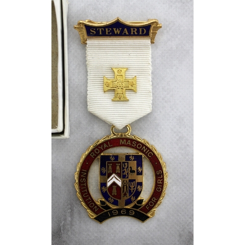 44 - Boxed Masonic Medal