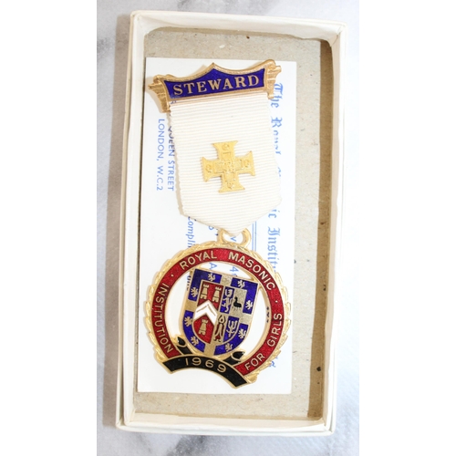 44 - Boxed Masonic Medal