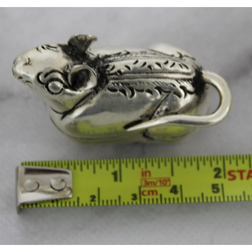 557 - Small Mouse Trinket Box Marking Shown In Pictures Length-5cm