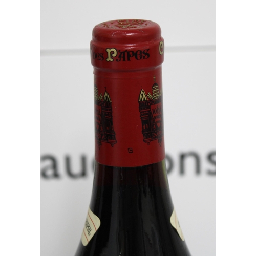 202 - 1990 CLOS DES PAPES Chateauneuf -Du-Pape - 750ml