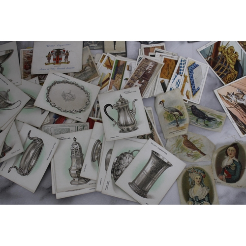 68 - Large Quantity of Early Cigarette Cards in Box