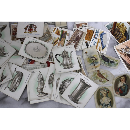 68 - Large Quantity of Early Cigarette Cards in Box