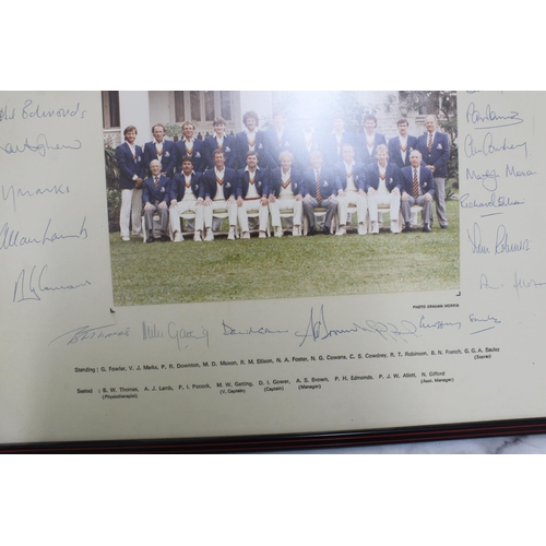 254 - England Cricket Touring Squad Photograph 1984-1985 to India and Australia - Signed by all players

F... 