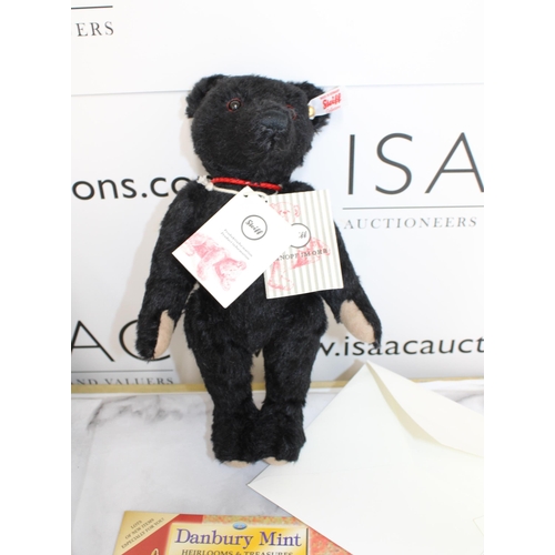 70 - Boxed Steiff Bear No 684 The Steiff Titanic Coin Bear