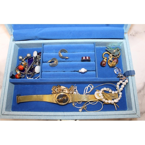 463 - Jewellery Box Containing Jewellery Items