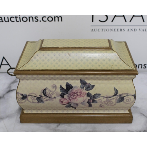 474 - Jewellery Box Containing Fashion Items