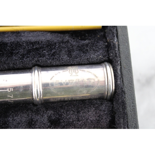 1 - Boxed EVETTE Flute Untested 
All Proceeds Go To Charity