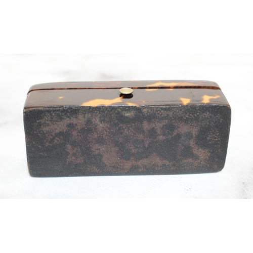 88 - Tortoiseshell Box Length-8.5cm
All Proceeds Go To Charity