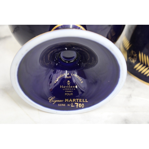 205 - NAPOLEON EXTRA Cognac Martell Decanter (Empty)
Serial Number L700
Collection Only
All Proceeds Go To... 