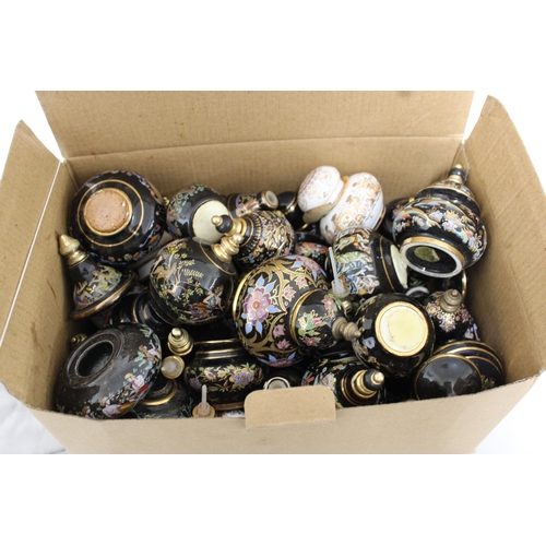 95 - Large Quantity of Collectable Perfume Bottles
Various Conditions
Collection Only