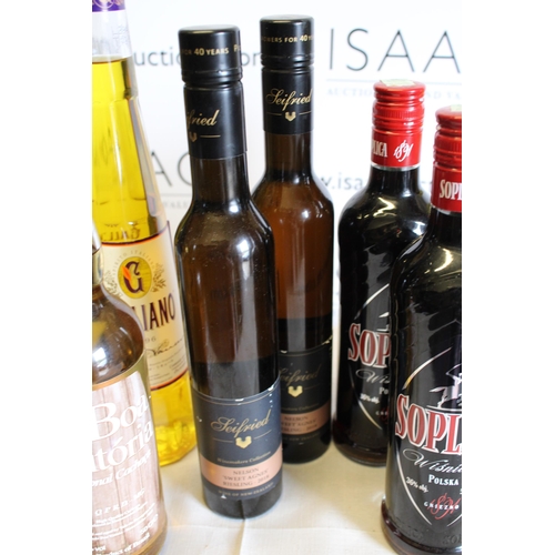 230 - Eight Bottles of Various Wine and Spirits
Collection Only