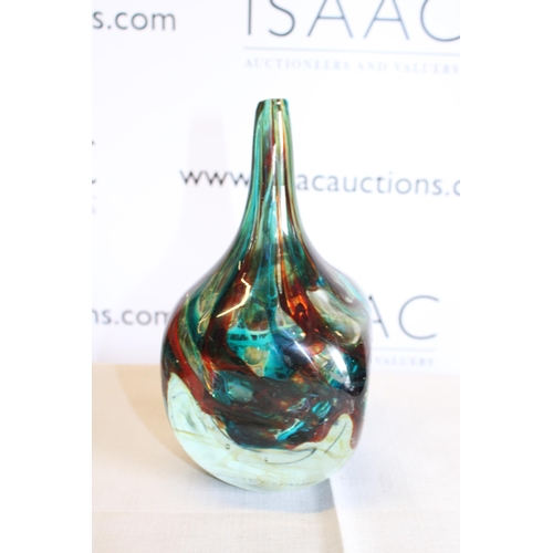 131 - MDINAM 1970 Maltese Art Glass Vase 20cm Tall approx

Collection Only