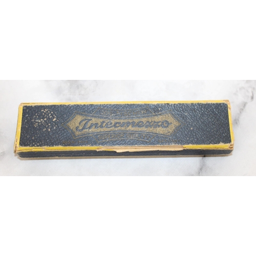 6 - Boxed Intermezzo Harmonica