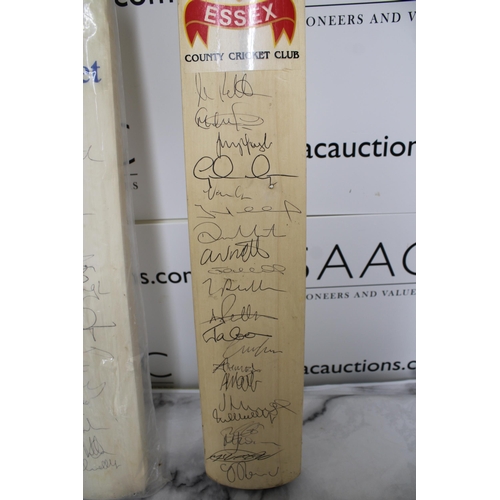 233 - Pair of Full Size Cricket Bats - Both Signed by Essex Cricket Club Players

Collection Only

All pro... 