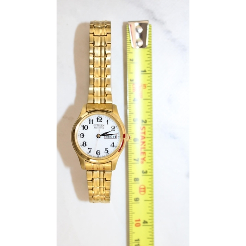 552 - CITIZEN ECO-DRIVE GOLD TONE EXPANDING BRACELET WATCH UNTESTED 
All Proceeds Go To Charity
In A Box