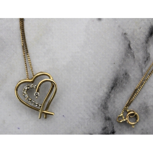 531 - Stamped 375 Gold Necklace & Pendent Total Weight-1.72g
All Proceeds Go To Charity
In A Box