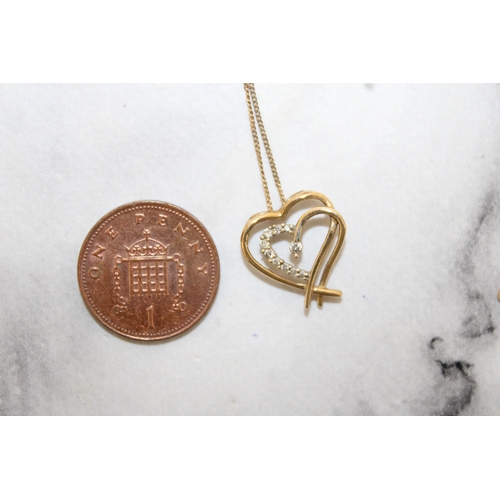 531 - Stamped 375 Gold Necklace & Pendent Total Weight-1.72g
All Proceeds Go To Charity
In A Box