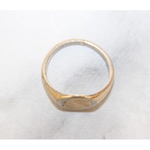 533 - 9ct Gold On Sil Signet Ring Size-V Total Weight-5.86g