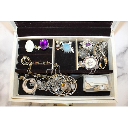 402 - Jewellery Box Containing Mixed Jewellery & Others